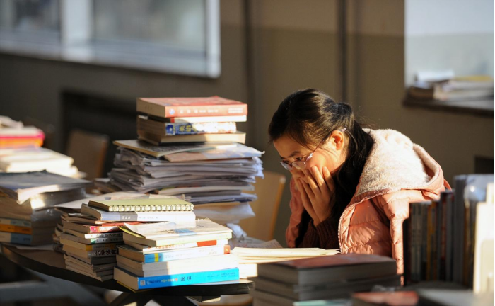 高三老师说，高考分数会比一模分数“高出”30分左右，有何依据？