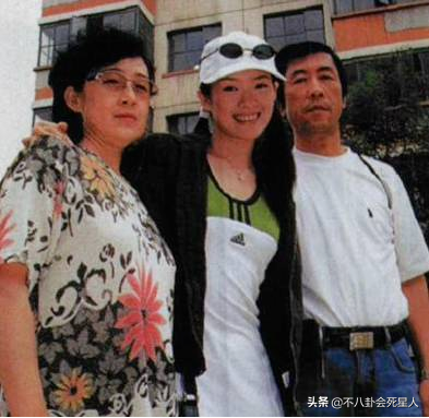 有一种美丑叫隔代遗传，张柏芝复制爷爷长相，蒋勤勤逆袭儿子尴尬