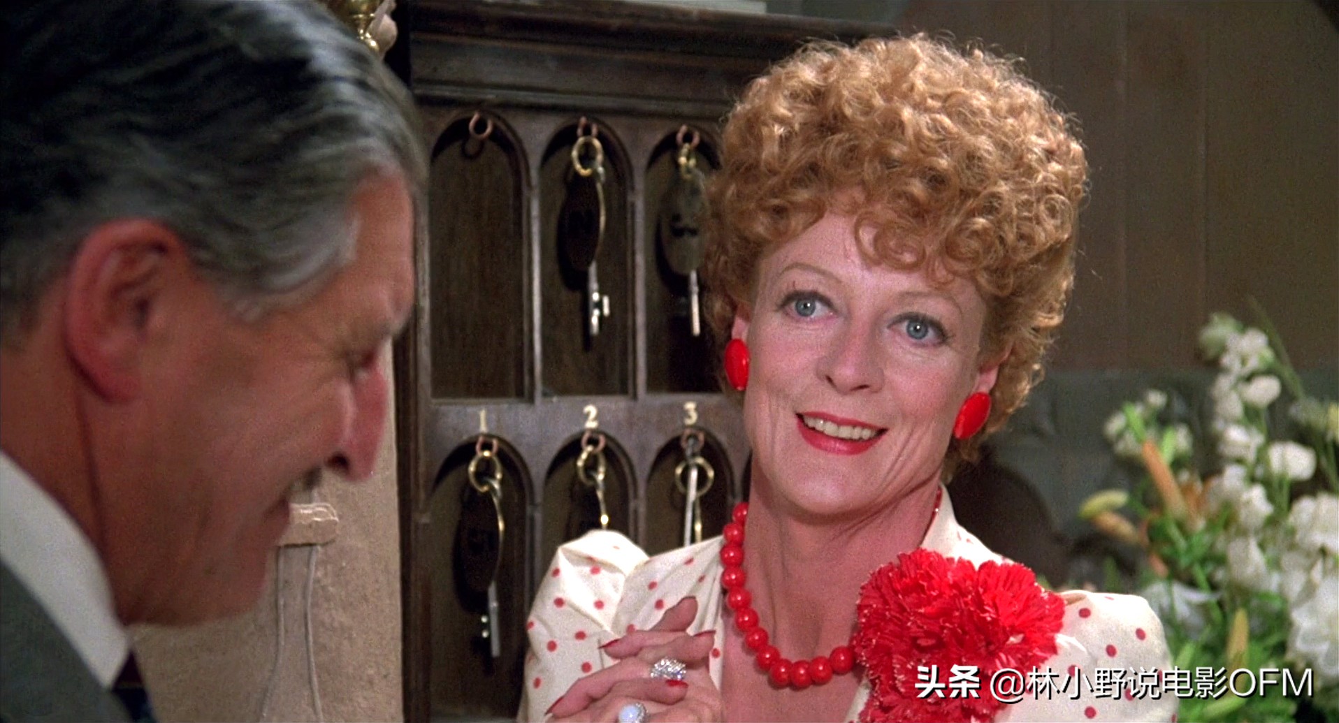 《阳光下的罪恶》女主角是邦女郎，男配是“查泰莱夫人的情人”