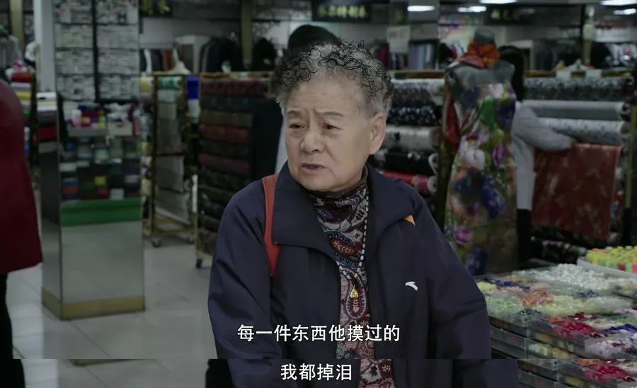 “是不是只有我，活得这么辛苦？”