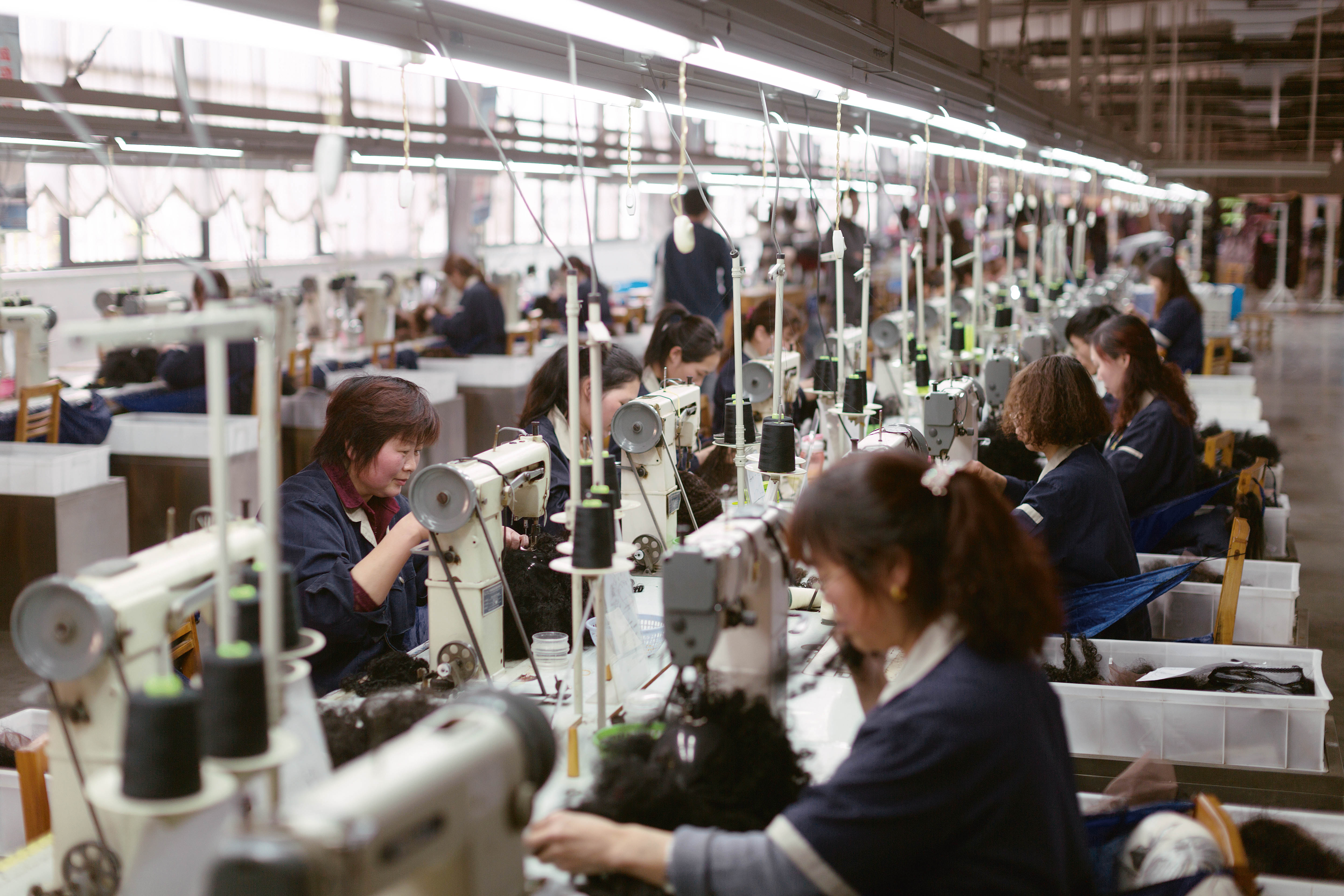 编织袋厂招聘圆织工（每2秒钟就有一顶假发进入全球流通）