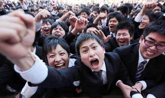 高考状元封神榜：第一名满分 第二名差一分 第三名至今还是个谜