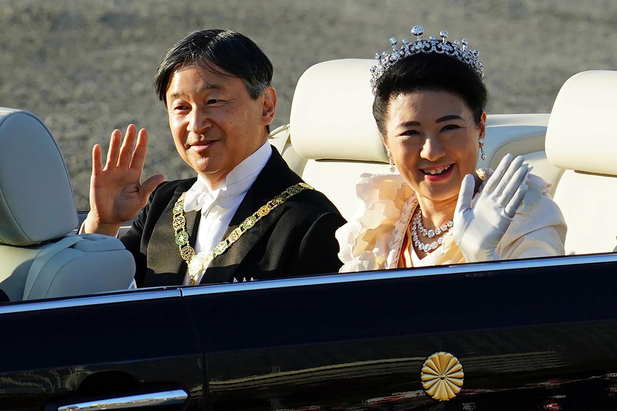日本雅子皇后价值连城的钻石珠宝，唯珍珠最为典雅高贵