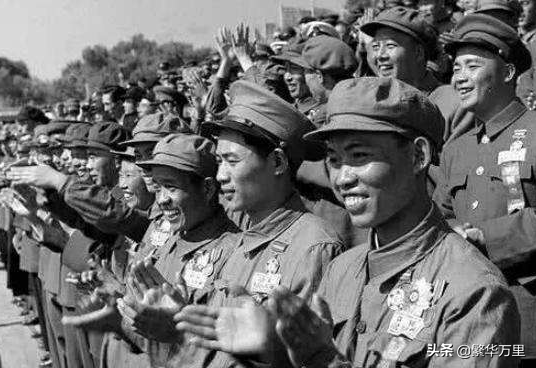 一个军多少人，1950年，中国下辖了70个军？