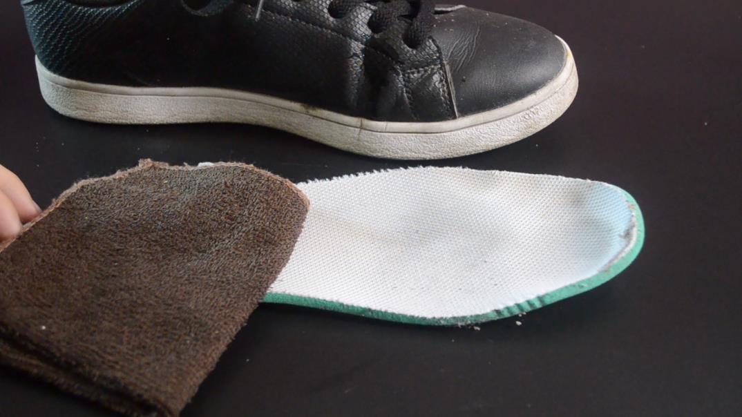 鞋垫有异味怎么去除去除鞋垫异味的方法