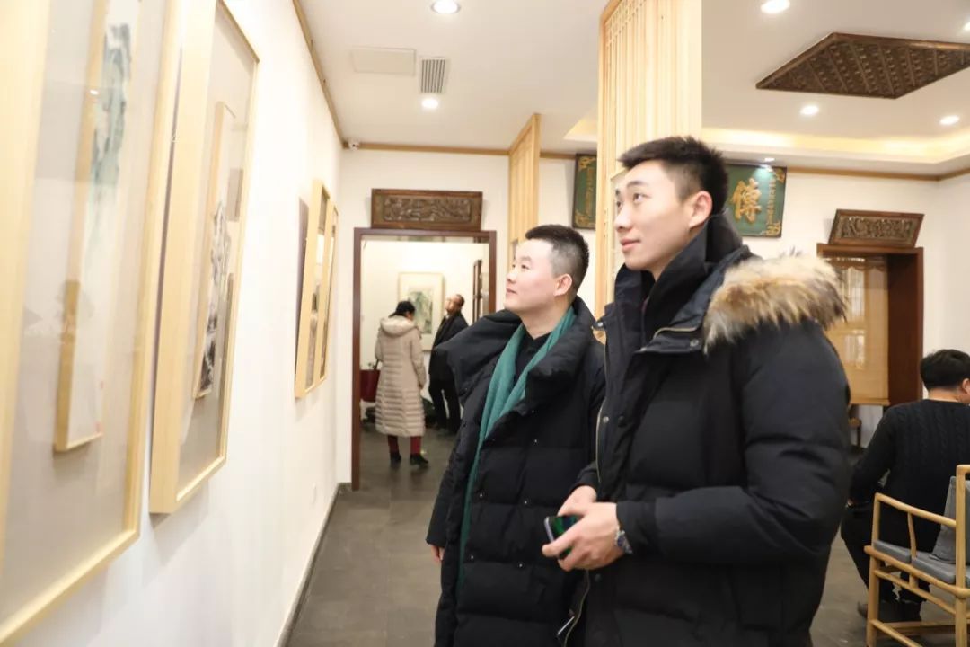 山水马龙是什么意思(云起时——马龙山水画作品展在北京华亚艺术基金会隆重开幕)