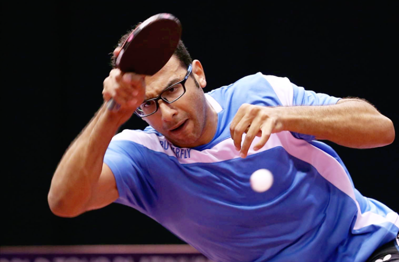 张默乒乓球运动员(真倒霉!