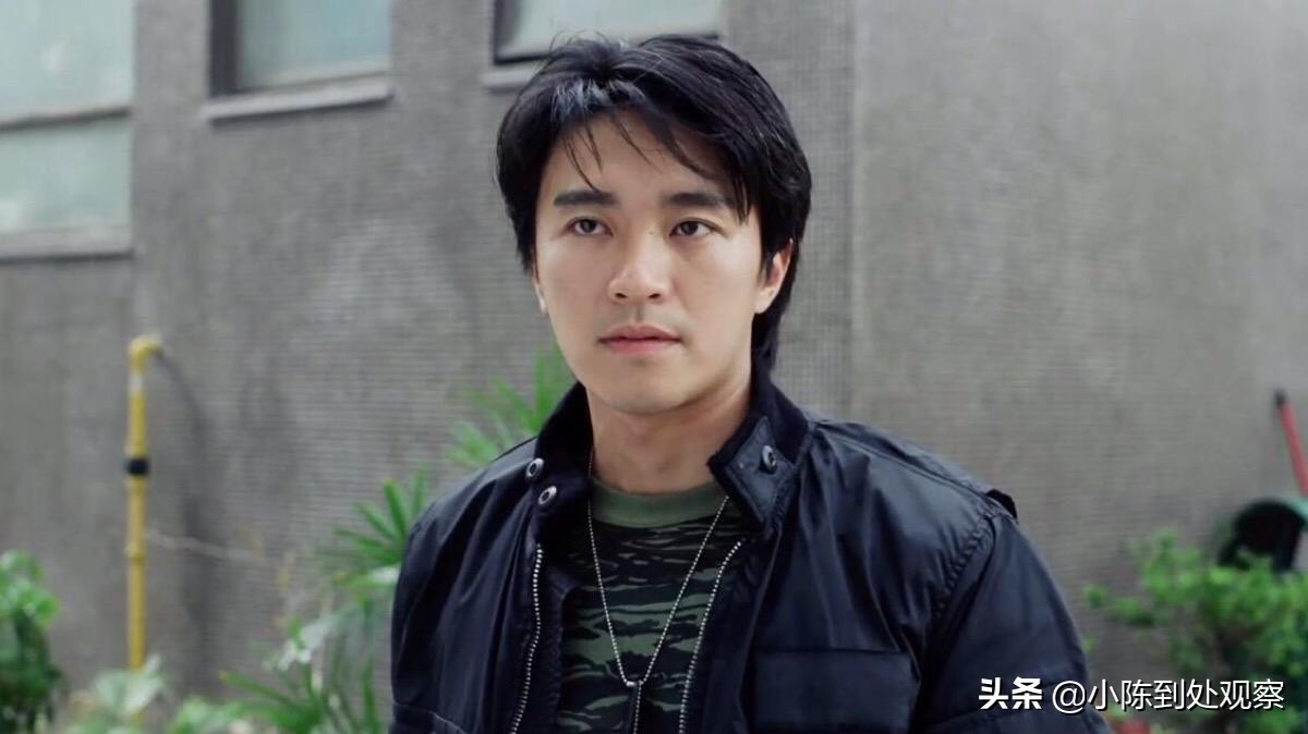 周星驰《逃学威龙2》剧情深度解读,软饭硬吃的达叔