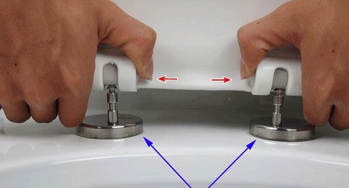 怎么换马桶盖（7步教你在家换马桶盖的方法）