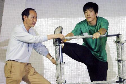 劉翔獲得奧運(yùn)會(huì)冠軍并沒(méi)有什么（消失的劉翔：人生大起大落，離婚再娶初戀，現(xiàn)在的他怎樣了？）