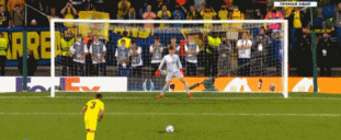 凯指导若上场就是点球大战杀手锏（逗妹吐槽：真正的教练，敢于上场直面点球）