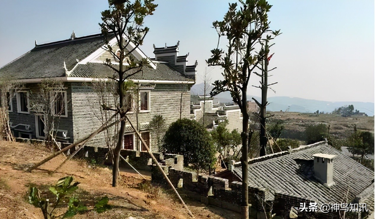 “政法虎”刘建宽被查：“打黑英雄”曾被举报在老家建豪华别墅充当“保护伞”