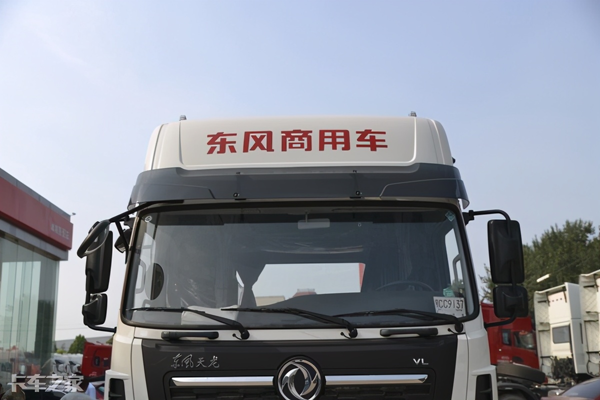 340马力配10挡箱，中短途运输利器，详解东风4x2重卡