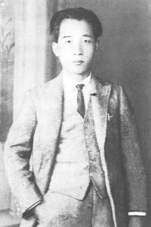 1934年，一女学生放弃明星梦，最终成了潜伏在蒋介石身边的听风者
