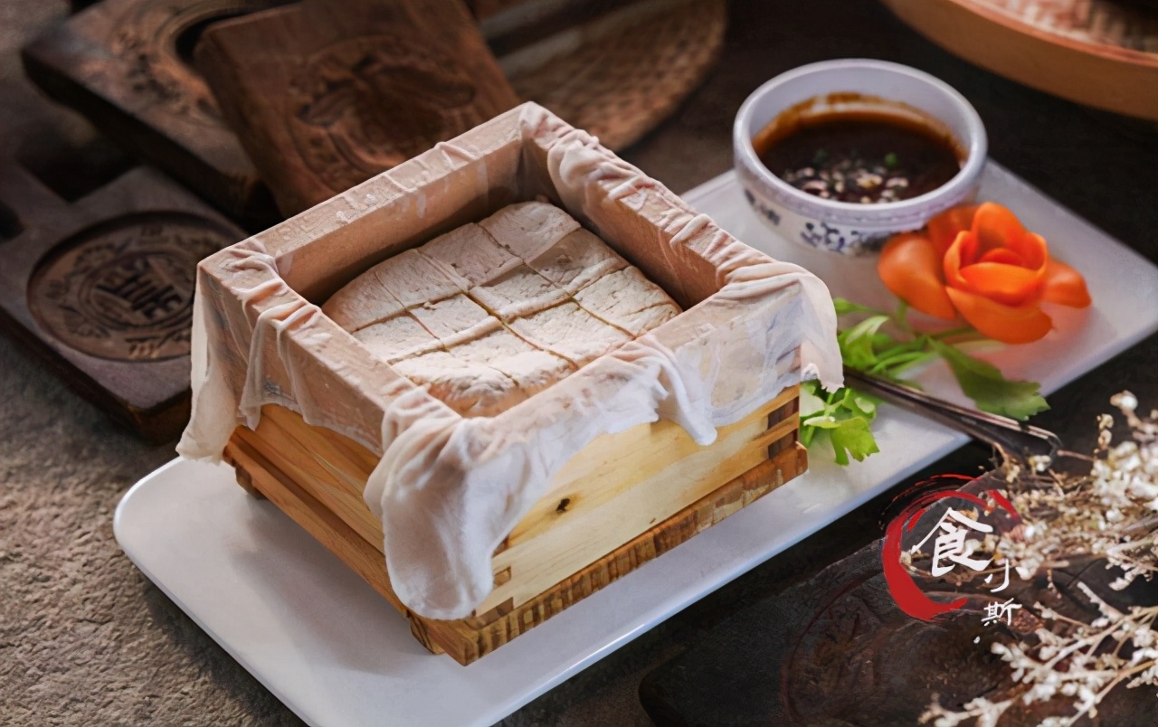 天底下那么多的物质，为什么只有卤水能点豆腐？到底是什么原理？