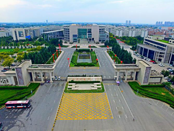 陕西这所高校：图书馆涵盖32个语种，高颜值食堂吃遍网红美食