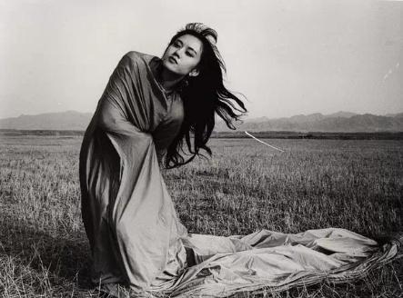 孔雀公主杨丽萍：30岁成名，42岁回归大山，60岁仍在起舞