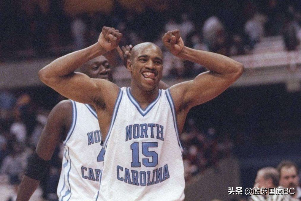 卡特为什么还能打nba(传奇落幕！从无双扣将到活化石，跨四个年代，卡特为何能打22年？)