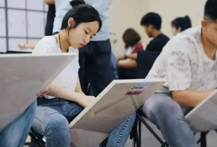 高考迟到1分钟，复读煎熬365天，考生要多加注意