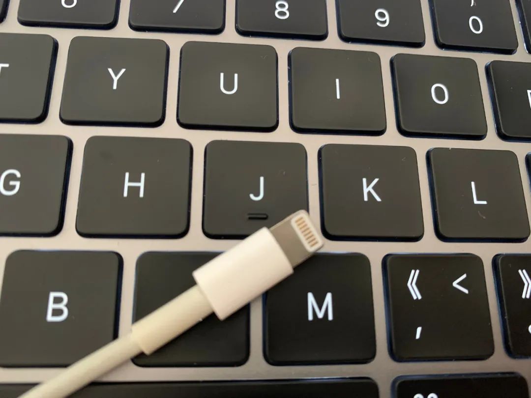 iphone充电不支持此配件（充电不支持配件解决方案）