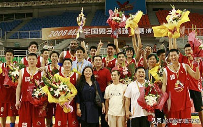 凤铝为什么进入不了cba（广东凤铝男篮起诉中国篮协，以死维权被迫解散）