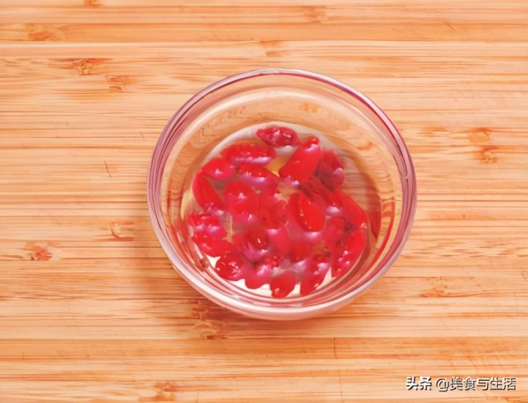 玉米粥怎么做（新鲜玉米这样煮成粥挑食的孩子都能喝两碗）