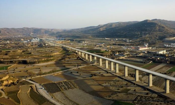 宝兰高铁天平高速三阳川隧道兰汉高铁西安——关天经济圈如果你来到