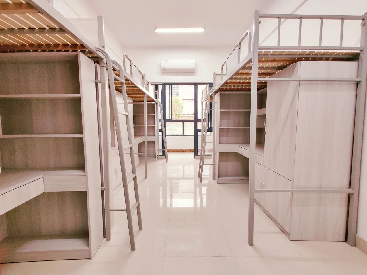 南京全封闭寄宿制新贵学校，它排第一