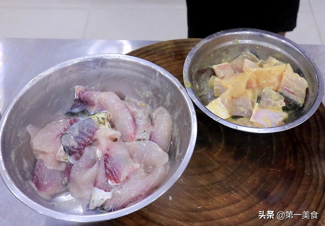 草魚的做法,草魚的做法簡(jiǎn)單又好吃