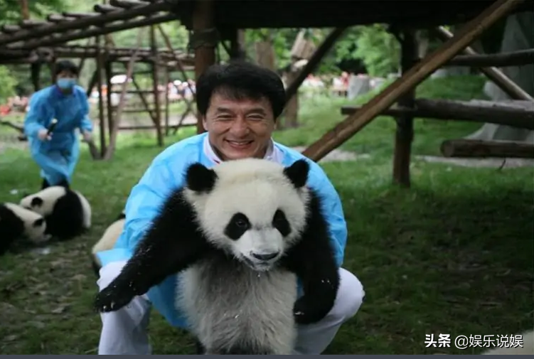 一代武打影视巨星，成家班——成龙