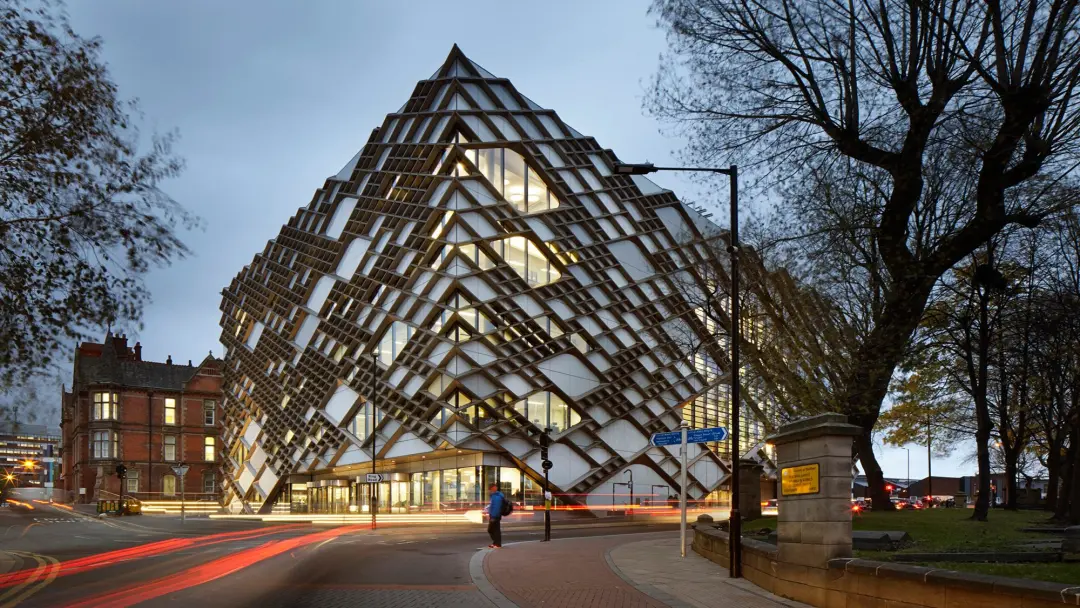 8所学校拿下12个专业第一！英国2021QS专业排名大盘点