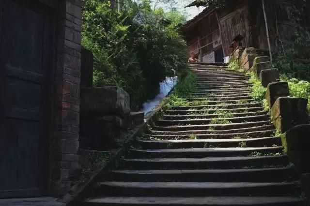成都边边上这个小地方，居然是个“人间天堂”