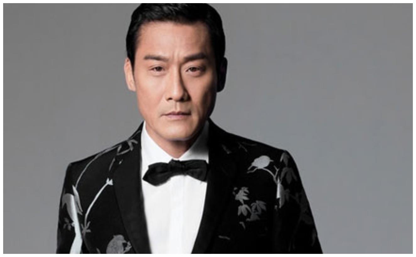 只想当演员的影帝：梁家辉的清醒，打了多少明星的脸？
