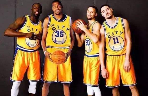 nba籃球隊（誰才是NBA歷史最強球隊？8大經典陣容入選，勇士湖人公牛爭第一）