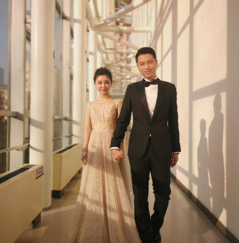 李小萌：15岁出道，被丈夫视作珍宝，拍戏多年一次吻戏都没接过