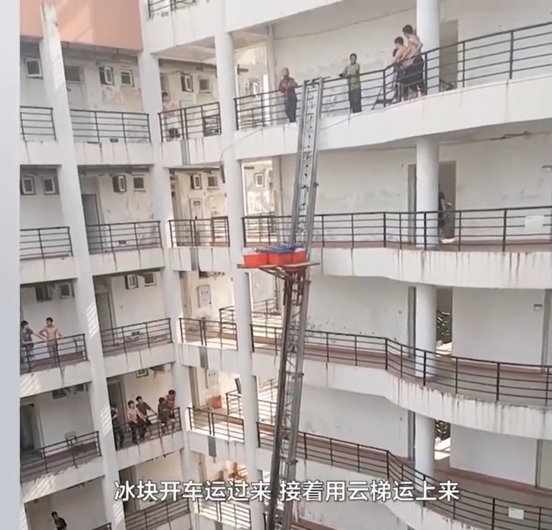 “热疯”了的大学生，真是脑洞大开，这些“神操作”笑死人
