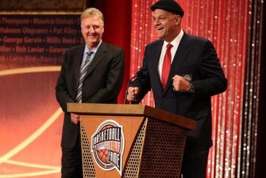 篮球明星施密特为什么不打nba（从未进入NBA的四大篮坛巨星：亚洲乔丹上榜，一神人生涯砍5万分）