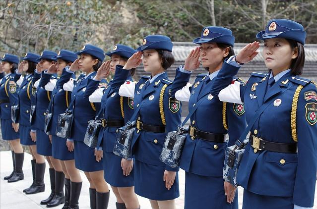 本科生当兵早点或者晚点去都行，千万别大三去当兵，望周知