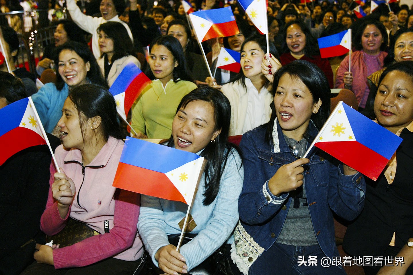 性剥削、生育工具、母职：成为抢手货的菲律宾女佣，为何有哀愁？