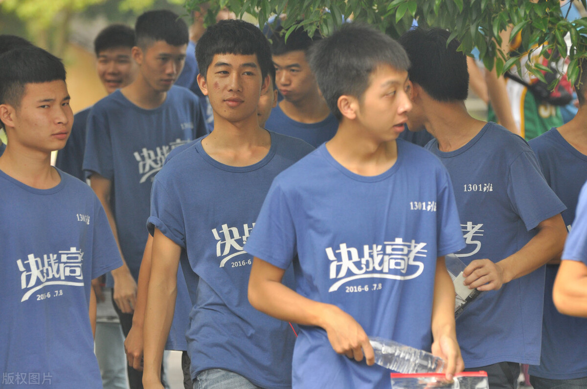 美术类院校报考难度分析，2021年哪类美术类院校最容易报考？