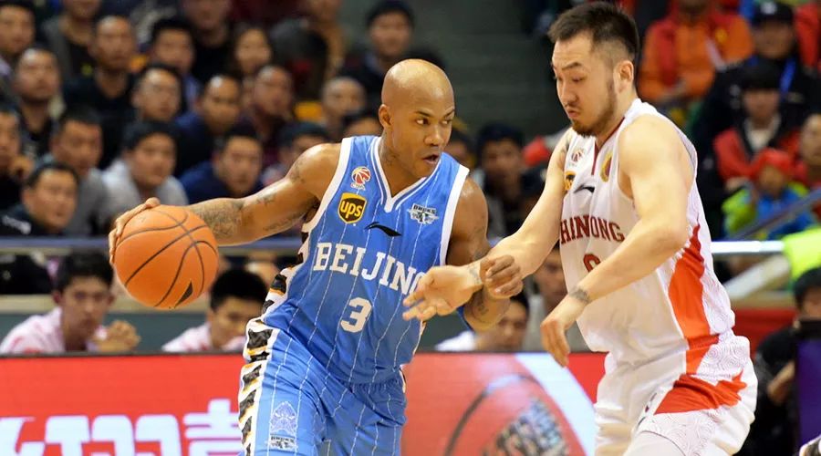 林書豪nba為什么被欺負（「楊毅專欄」林書豪在CBA受欺負了嗎？）
