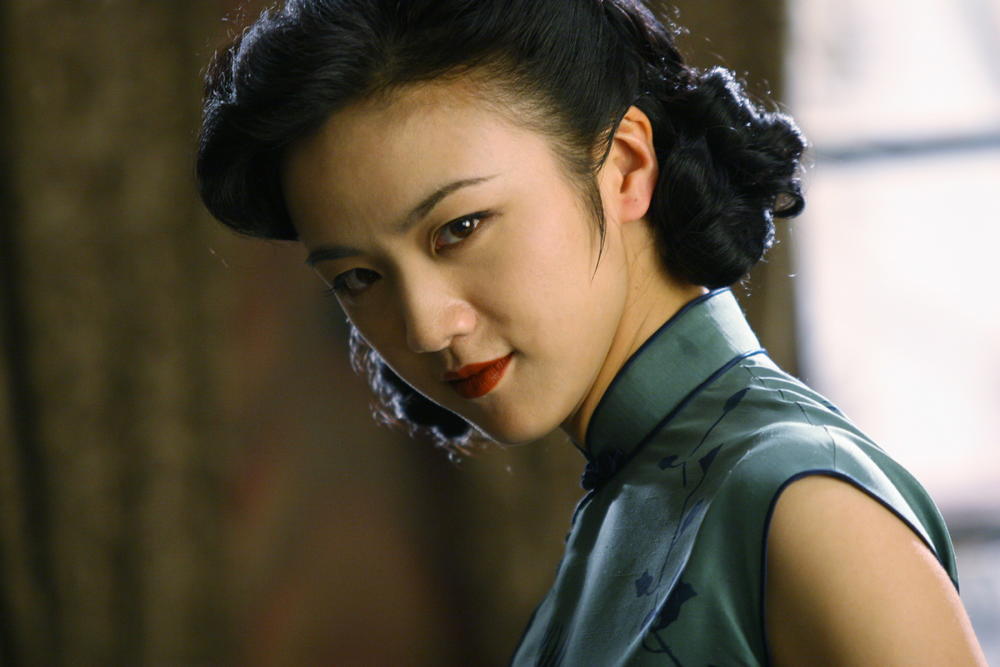 《色·戒》：王佳芝死后，易先生又活成了鬼