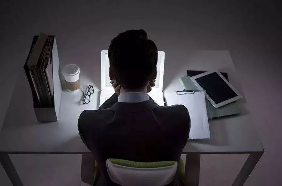 早起比熬夜更可怕！如何睡成为一道苦恼的难题？看看专家咋说