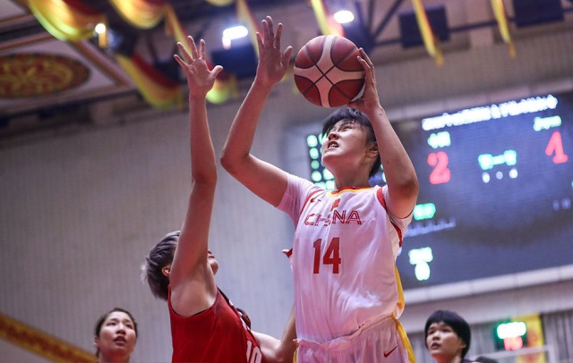 中國女籃直播賽（今晚！央視直播中國女籃大戰歐洲勁旅，邵婷欲率隊豪取3連勝奪冠）