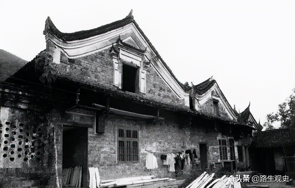 ��ҫ��һֱ����̨���������ĺ��˶�������������ô������½�ģ�