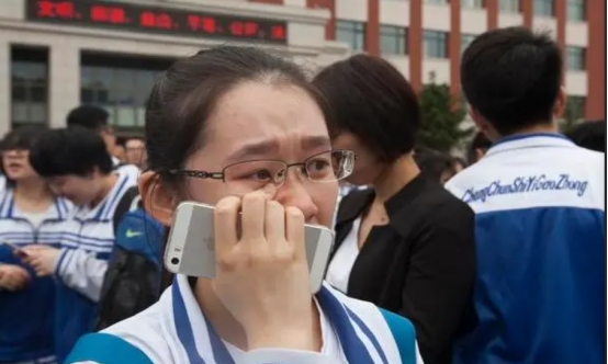 高考落榜生不允许复读？官方作出回应，家长与考生“难以接受”