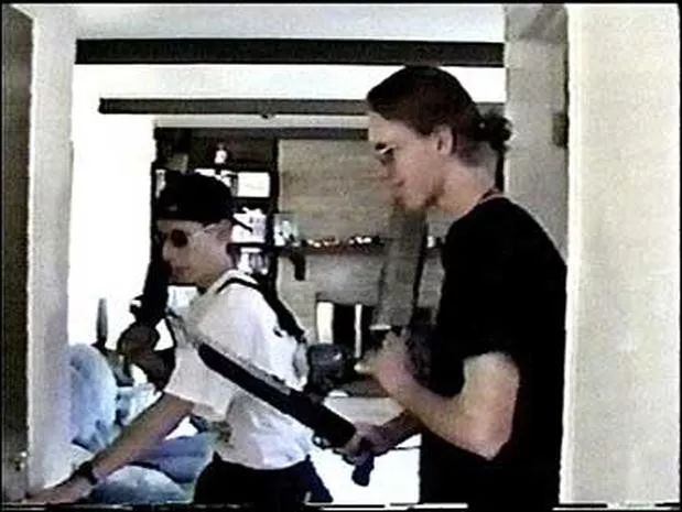 全场鼓掌13分钟，震撼人心的《科伦拜校园事件》改写了戛纳历史