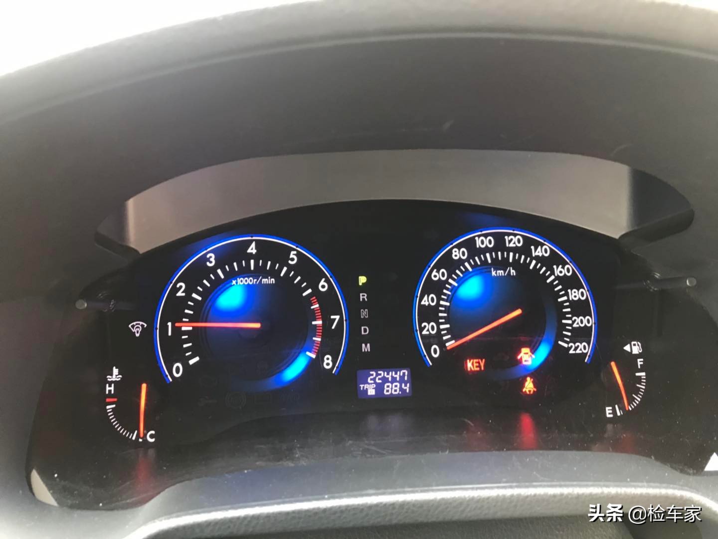 12万买台电动门的马自达8值不值？朋友：这车比奥德赛空间还大
