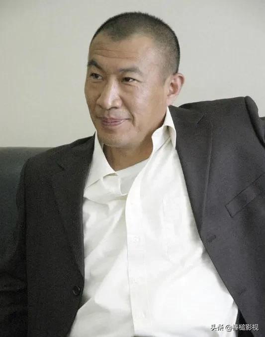 小鲜肉就别演军人了，让这10位硬汉男星告诉你，什么才是军人形象