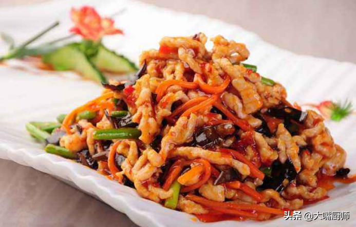 炒瘦肉别用淀粉腌制，换成这2样，猪肉滑嫩香软又可口，还不粘锅